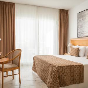 One-Bedroom Suite (2 Adults)