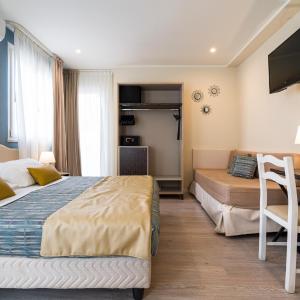 Double or Twin Room with Balcony