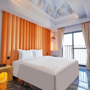 Quadruple Room with Balcony
