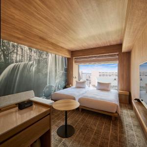 Superior Twin Room with River View - Sky Floor