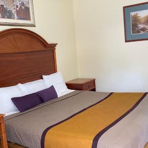 Single Room with Bathroom