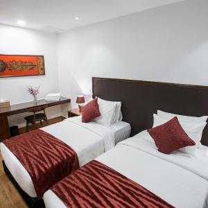 Premier Queen or Twin Room
