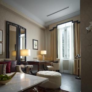Colonial Suite