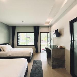 Superior Double or Twin Room with Garden View