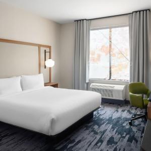 King Room - Hearing Accessible