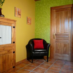 Two-Bedroom Apartment (4 Adults)
