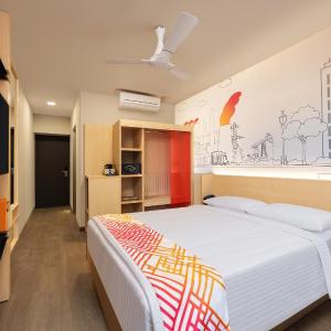 Luxe Queen Room