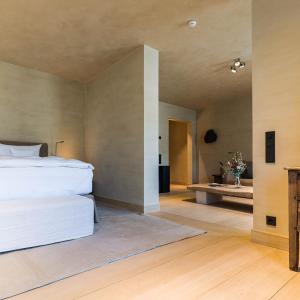 Suite - New Building