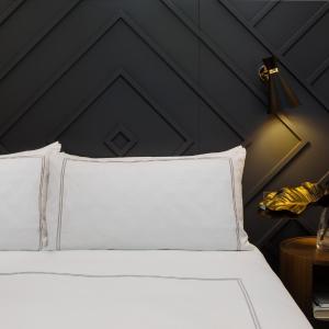 Queen Banksia Deluxe Room - Mobility Accessible