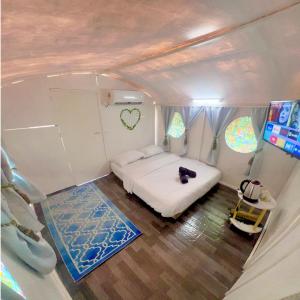 Queen Room with Sea View