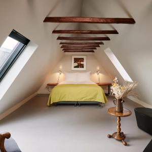 Apartment - Split Level
