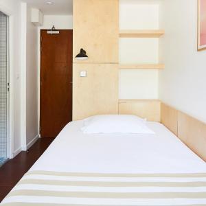 Single Room with Hill View