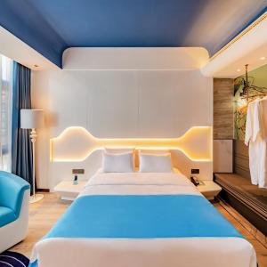 Double Room with Theme