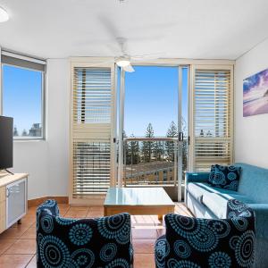 One-Bedroom Apartment with Ocean View – No Balcony