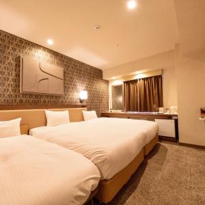 Standard Twin Room with Extra Bed - Non-Smoking