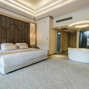 Romance Jacuzzi Suite 
