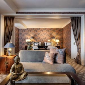 Junior Suite with Lake View