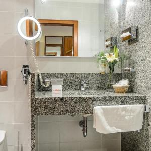 Single Room with Bathroom