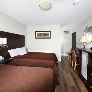 Standard Double Room with Two Double Beds
