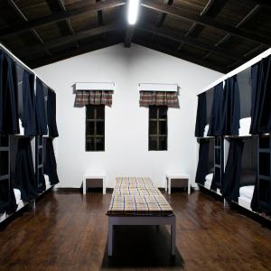 Single Bed in Mixed Dormitory Room