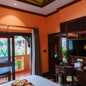 Superior Room and 60 minuties spa treatment
