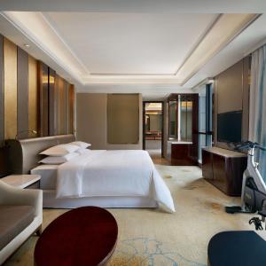 Executive Studio Suite