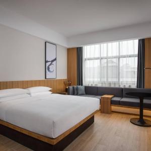 Executive Queen Room
