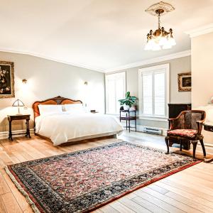 Pavilion King Suite 