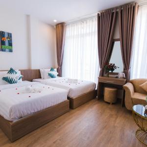 Deluxe Family Room