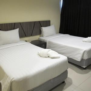 Standard Double or Twin Room - One way Airport Transfer