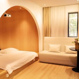 Luxurious Tatami Room With Projector