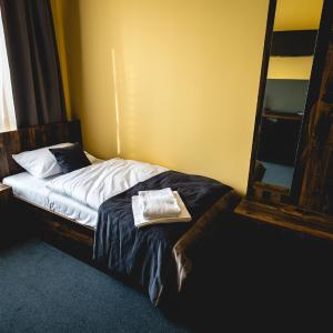 Single Room with Private Bathroom