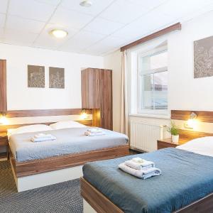 Standard Quadruple Room with AC