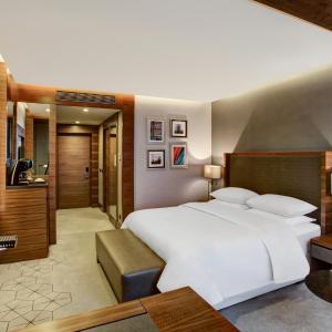 Deluxe Room with King Size Bed - Sea View