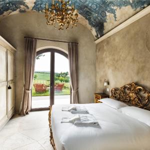 King Room with Garden View