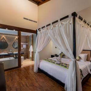 Suite with Private Pool