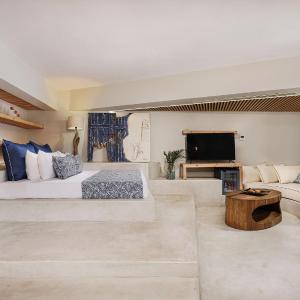 Luxury Suite Panoramic Sea View
