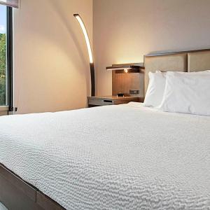 King Room - Disability Access/Non-Smoking