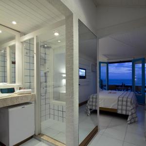 Deluxe Double Room with Balcony and Sea View