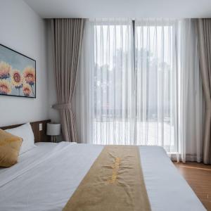 Double or Twin Room with View