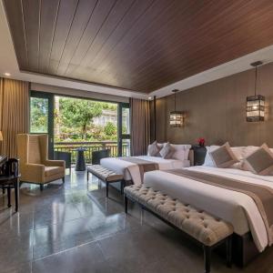 Quadruple Room with Balcony