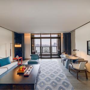 Diplomat Suite