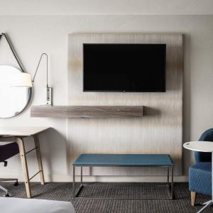 Double Room with Two Double Beds - Hearing Mobility Accessible Tub