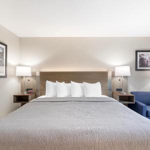 King Room - Accessible/Non Smoking
