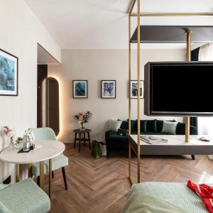 Prestige Room