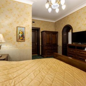 Classic Suite with Balcony