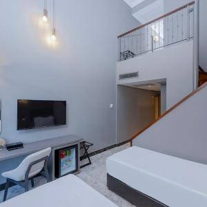 Duplex Quadruple Room