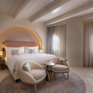 Harrods Suite with Three King Beds and Bay View - Rooftop