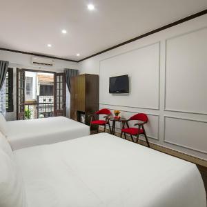Family Suite with Balcony