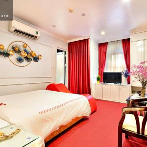 Deluxe Queen Room